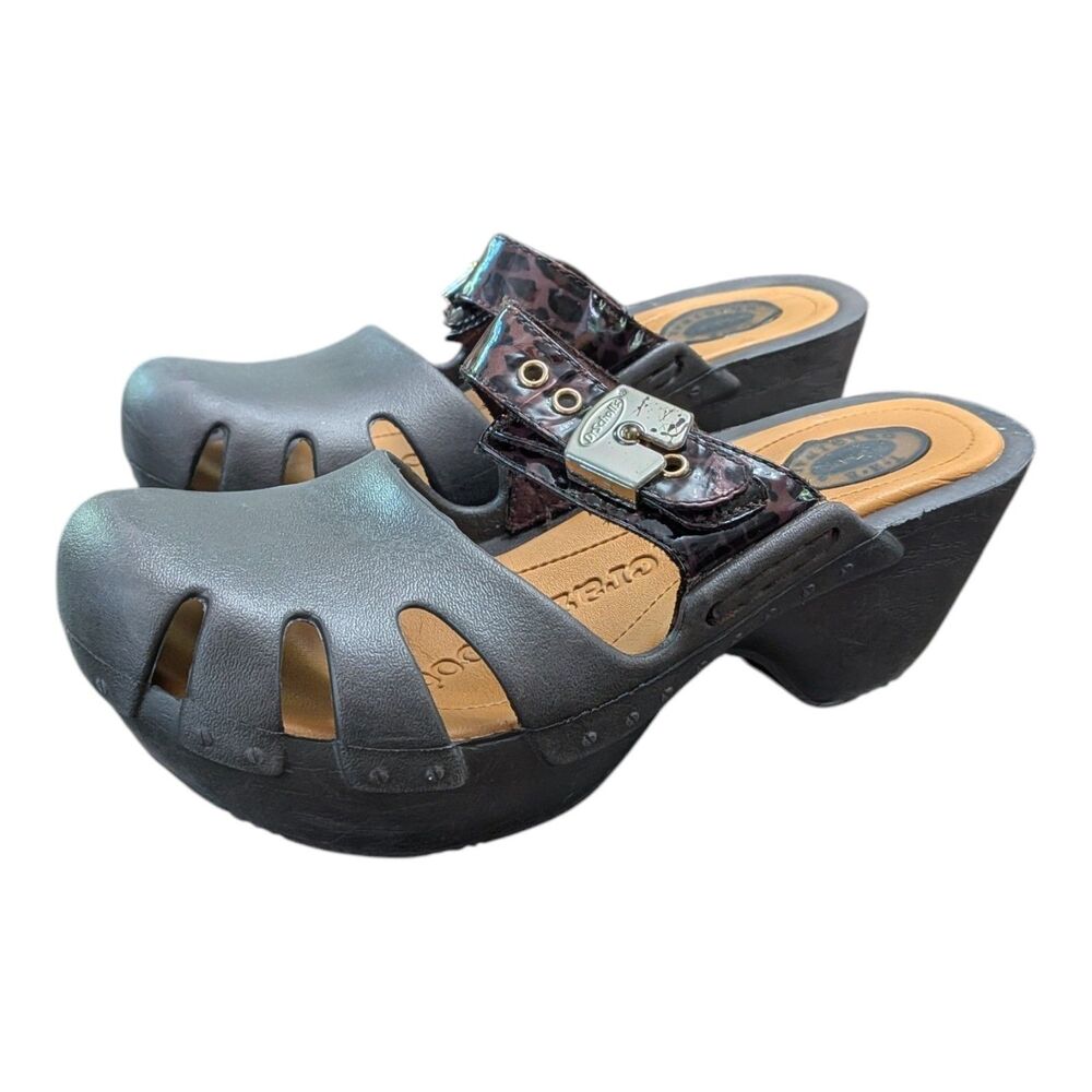 Women’s Dr. Scholl’s Go Play Feel Crazy Good Dance brown croc clogs size 8 M